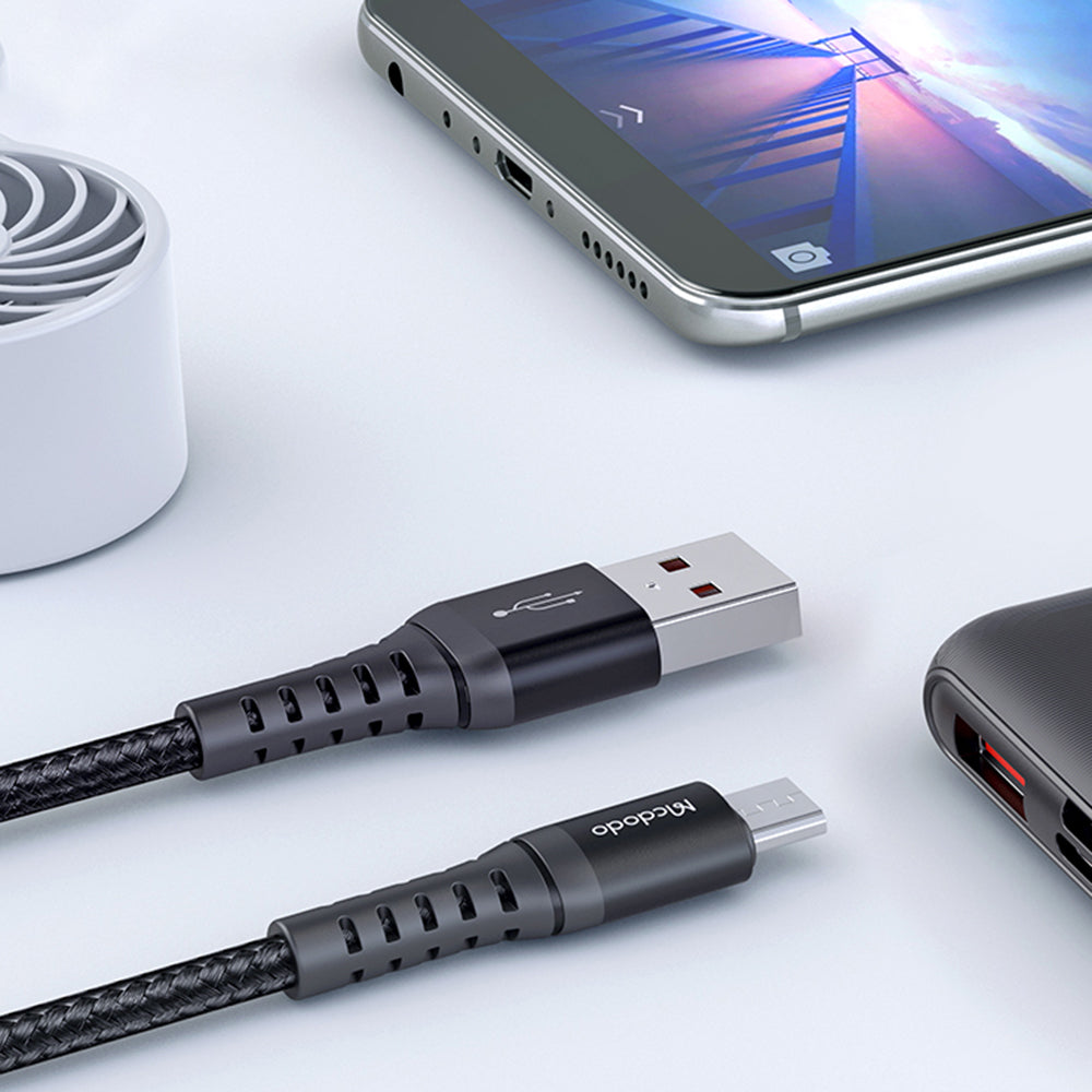 Daten- und Ladekabel USB-A - microUSB McDodo CA-2281, 18W, 1m, Schwarz
