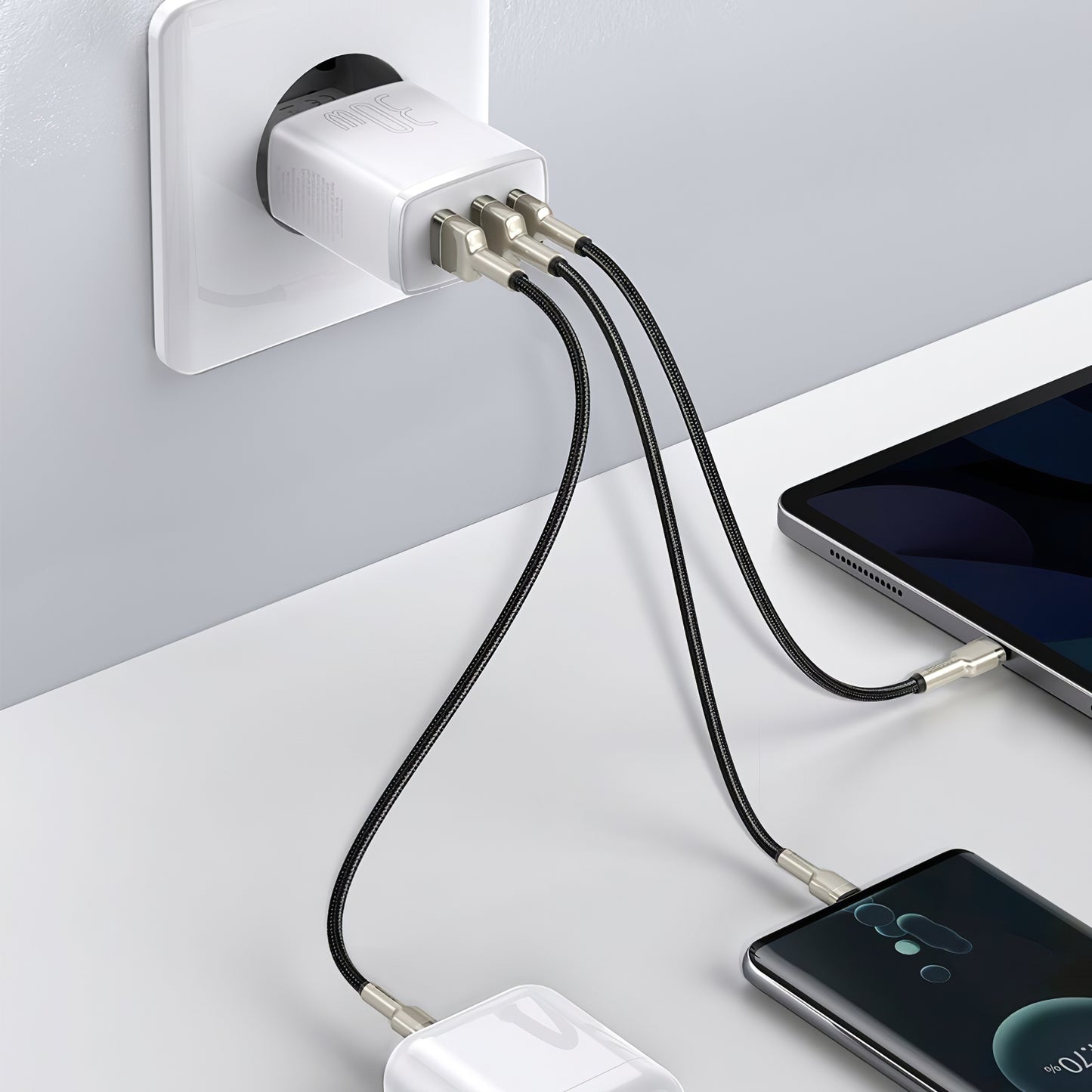 Netzwerk-Ladegerät Baseus Compact, 30W, 1 x USB-C - 2 x USB-A, Weiß CCXJ-E02