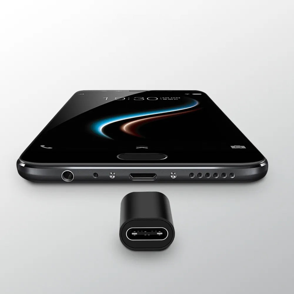 USB-C - Lightning / microUSB / USB-A Daten- und Ladeadapter Techsuit A19 TriFlashX 3in1, Schwarz