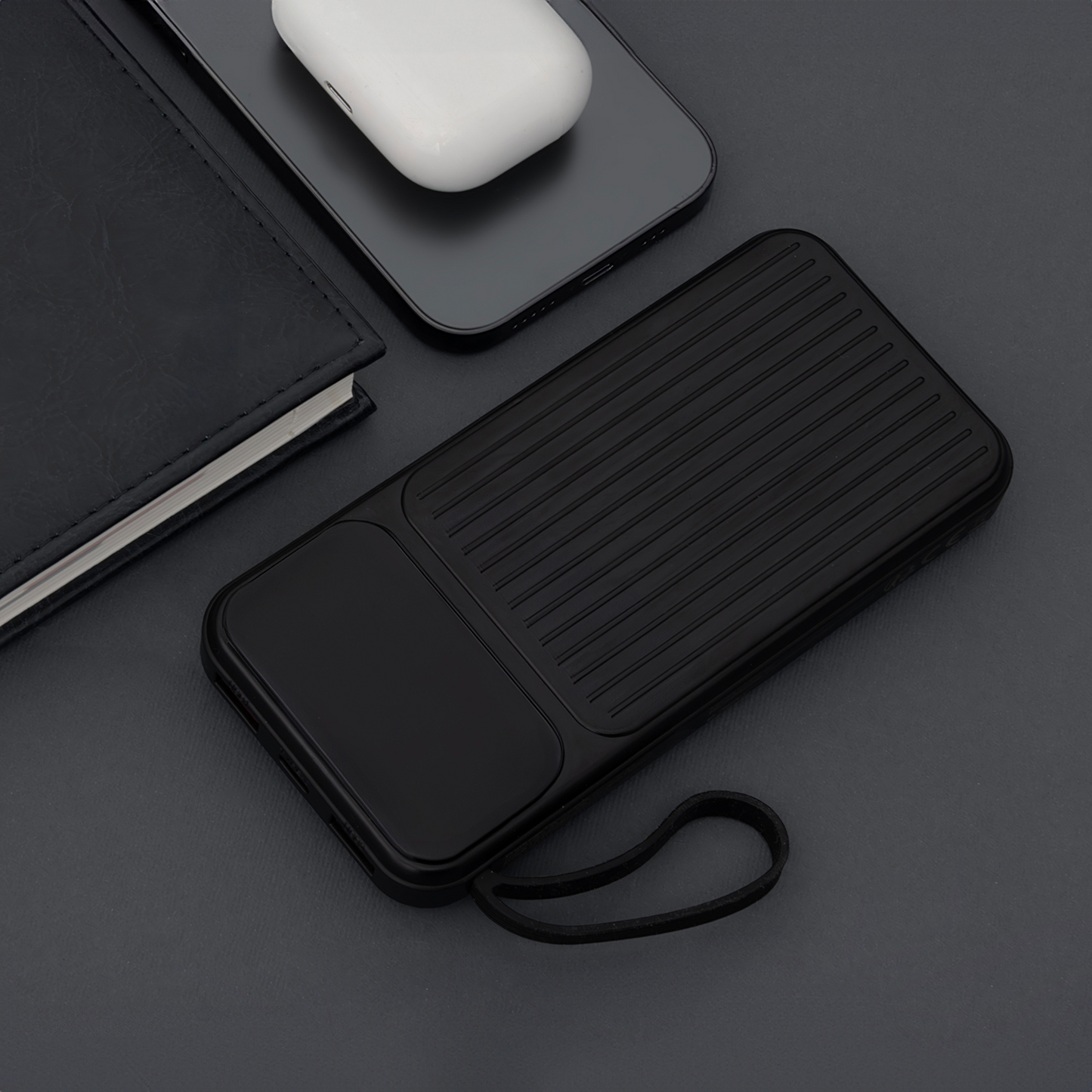 Externer Akku MaXlife MXPB-06, 10000mAh, 22,5W, QC + PD, 1 x Lightning - 2 x USB-A - 2 x USB-C, Schwarz