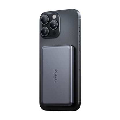 Externer Wireless-Akku McDodo MC-4641 Meta, 5000mAh, 20W, PD + FQI, 1 x QI - 1 x USB-C, Schwarz