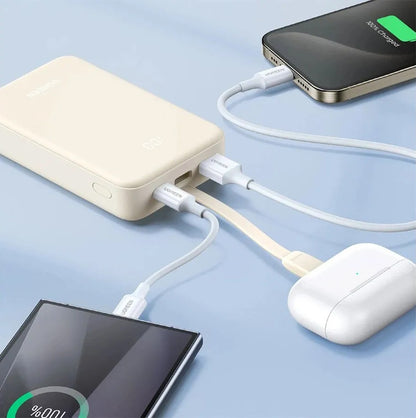 Externer Akku UGREEN PB521, 20000mAh, 30W, QC + PD, 1 x USB-A - 2 x USB-C, Weiß