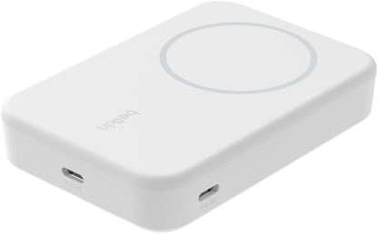 Belkin BoostCharge Pro Wireless Powerbank mit Kickstand, 10000mAh, 15W, FQI, 1 x QI - 1 x USB-C, Weiß BPD008btWH