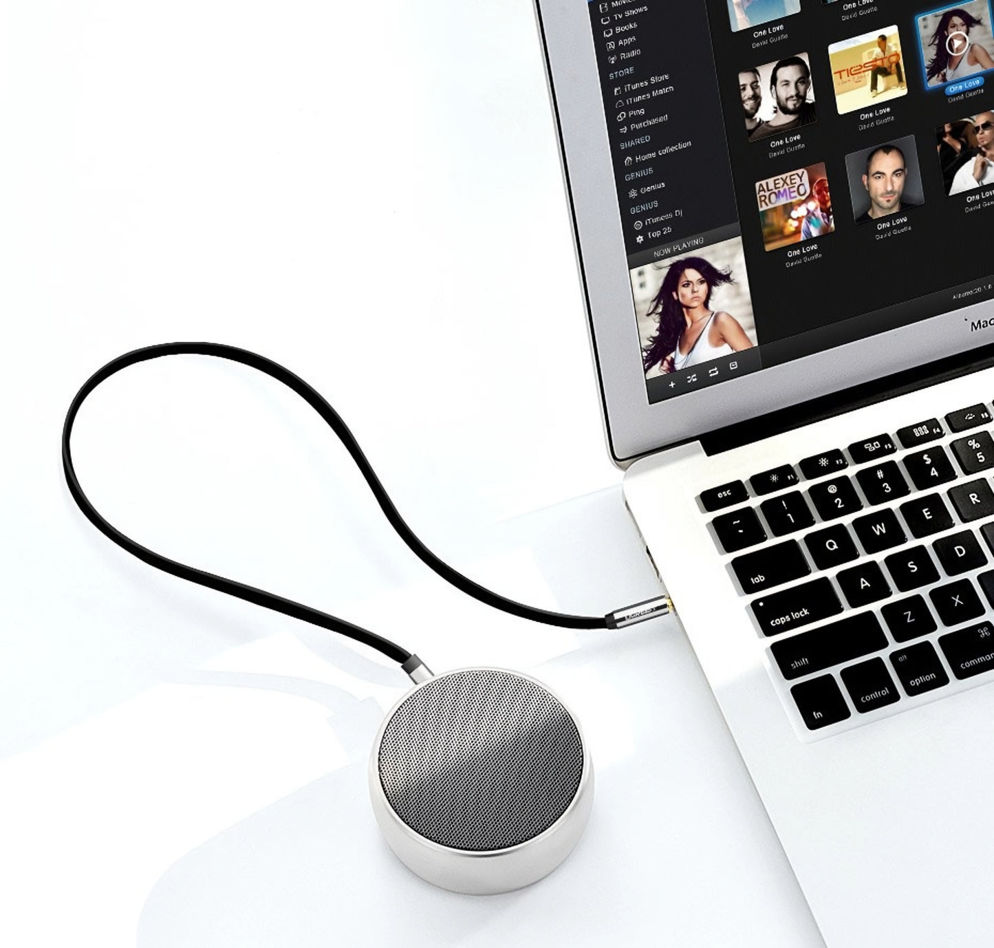 UGREEN AV119 Angled 3.5mm - 3.5mm Audio Cable, 1.5m, Black