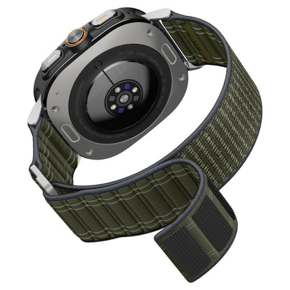 Spigen WBF0 Armband für Samsung Galaxy Watch Ultra, Grün AMP10147