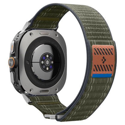 Spigen WBF0 Armband für Samsung Galaxy Watch Ultra, Grün AMP10147