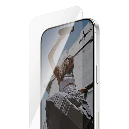 Schutzfolie PanzerGlass Safe Bildschirm. Ultra-Wide Fit EasyAligner für Apple iPhone 17 / 16 Pro, gehärtetes Glas, Full Glue.