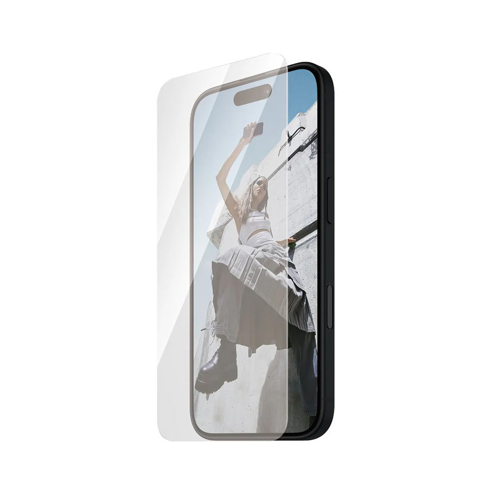 Schutzfolie PanzerGlass Safe Bildschirm. Ultra-Wide Fit für Apple iPhone 16 / 15, gehärtetes Glas, Full Glue.