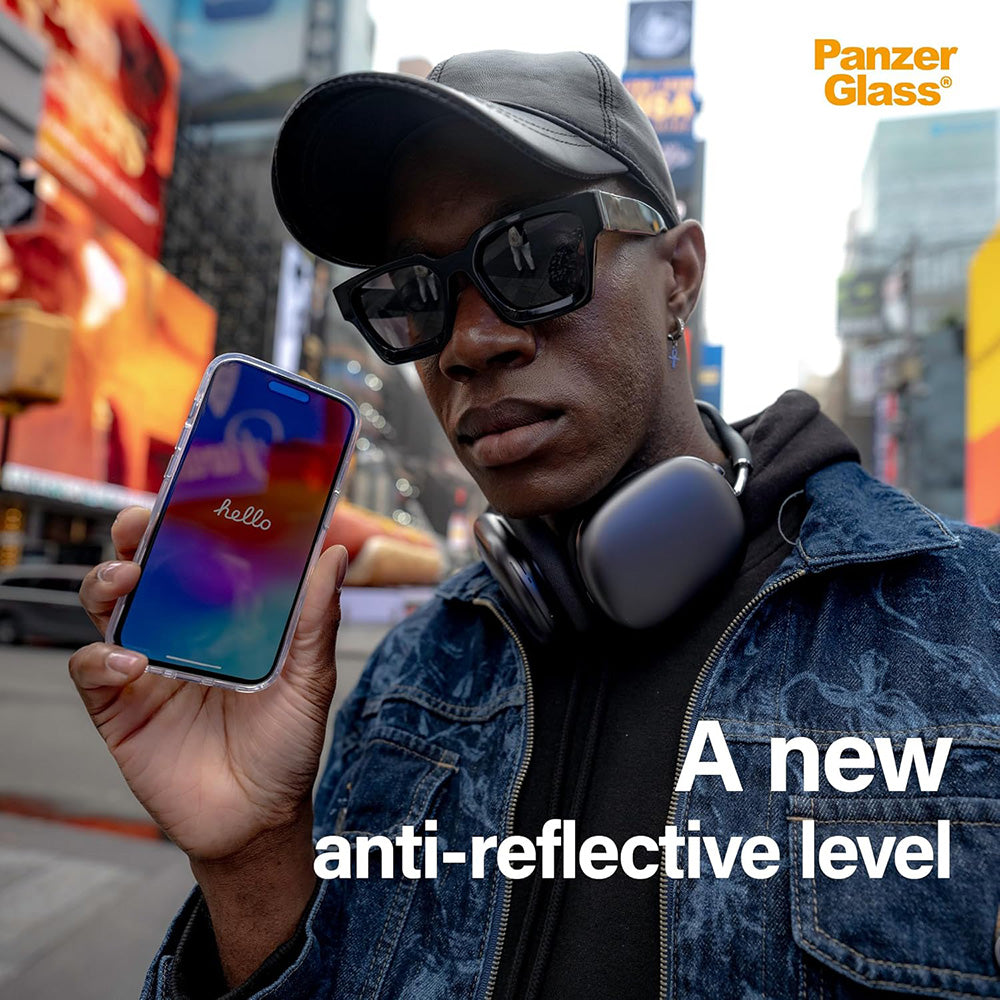 Schutzfolie PanzerGlass Ultra-Wide Fit EasyAligner für Apple iPhone 17 / 16 Pro, gehärtetes Glas, Vollkleber, Schwarz