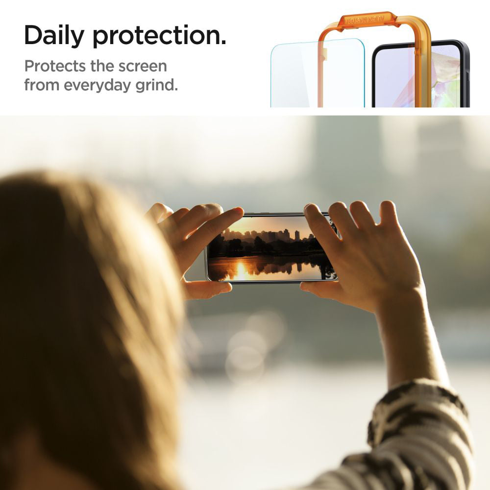 Schutzfolie Spigen GlastR Align Master für Samsung Galaxy M35 / A35 5G A356, gehärtetes Glas, Vollkleber, Set mit 2 Stück AGL07772