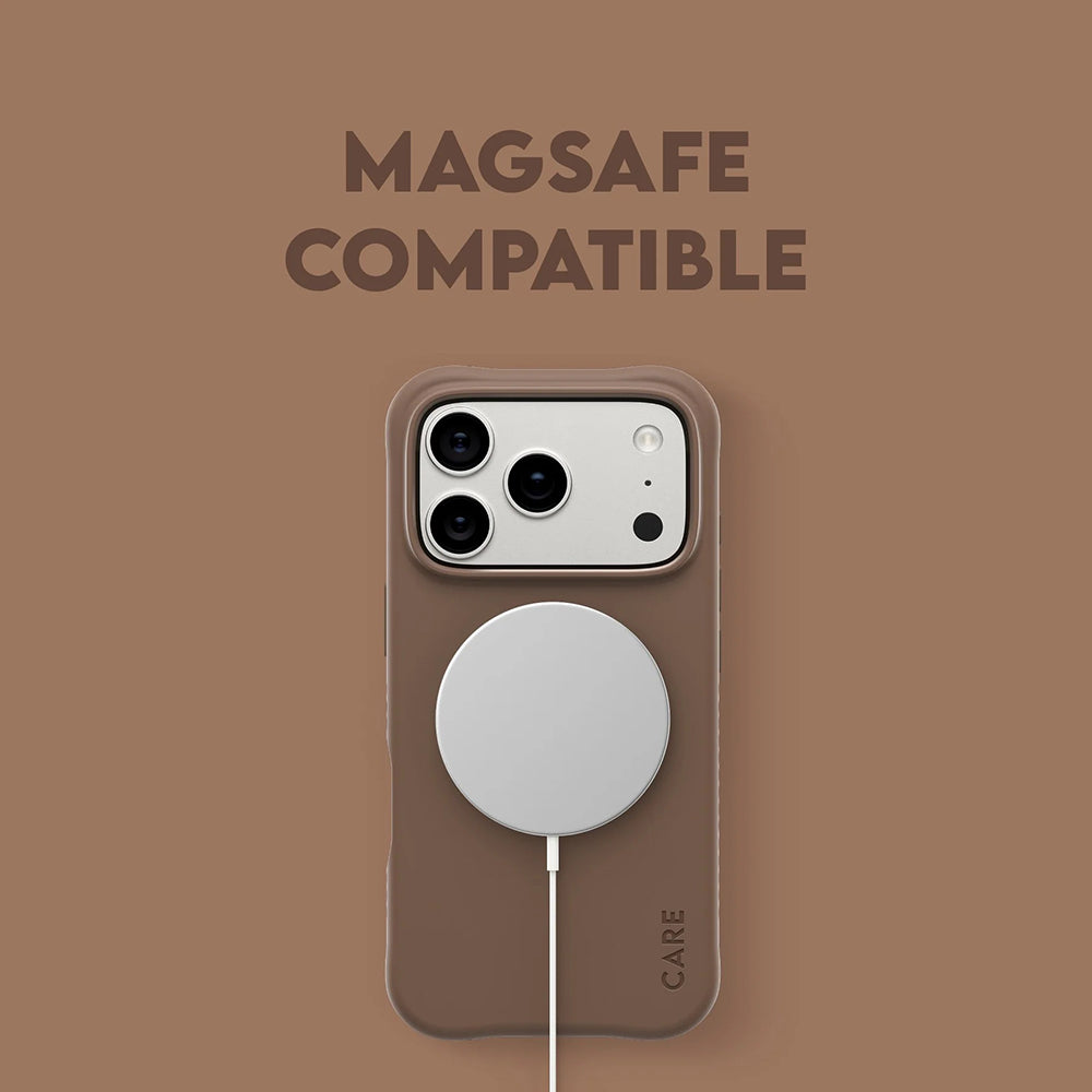 MagSafe Hülle für Apple iPhone 17 Pro, PanzerGlass, Care Fashionable, Braun