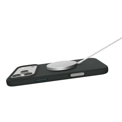 MagSafe Hülle für Apple iPhone 17 Pro, Spigen, Silicone Fit, Grün
