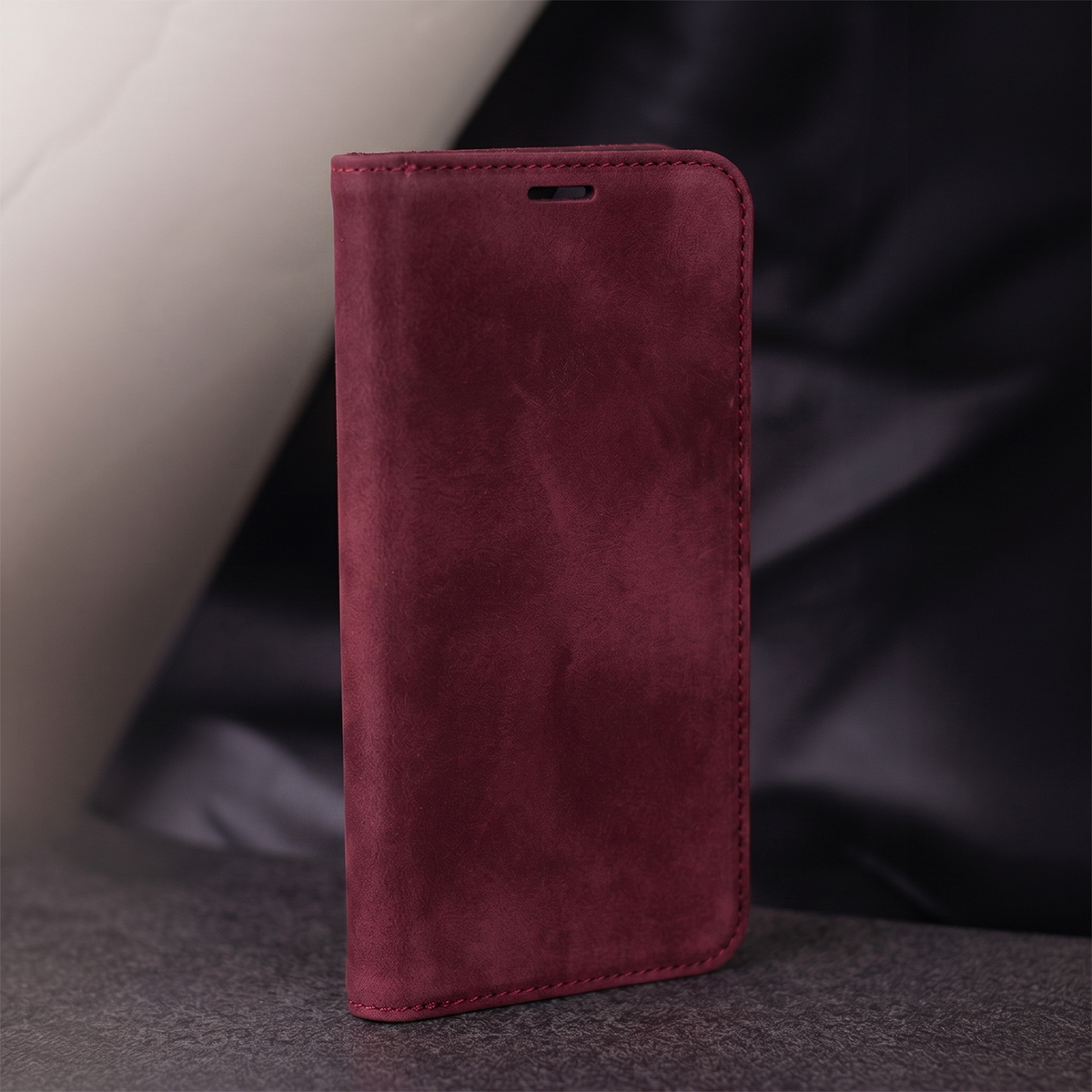 Hülle für Samsung Galaxy A18 5G A186 / A17 4G A175 / A17 5G A176 / A26 A266, OEM, Smart Suede, Burgunderrot