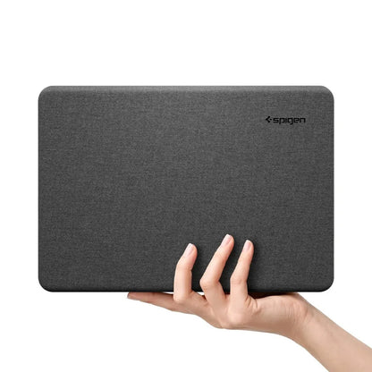 Spigen Urban Fit Hülle für MacBook Neo 13 Zoll, Schwarz ACS11541