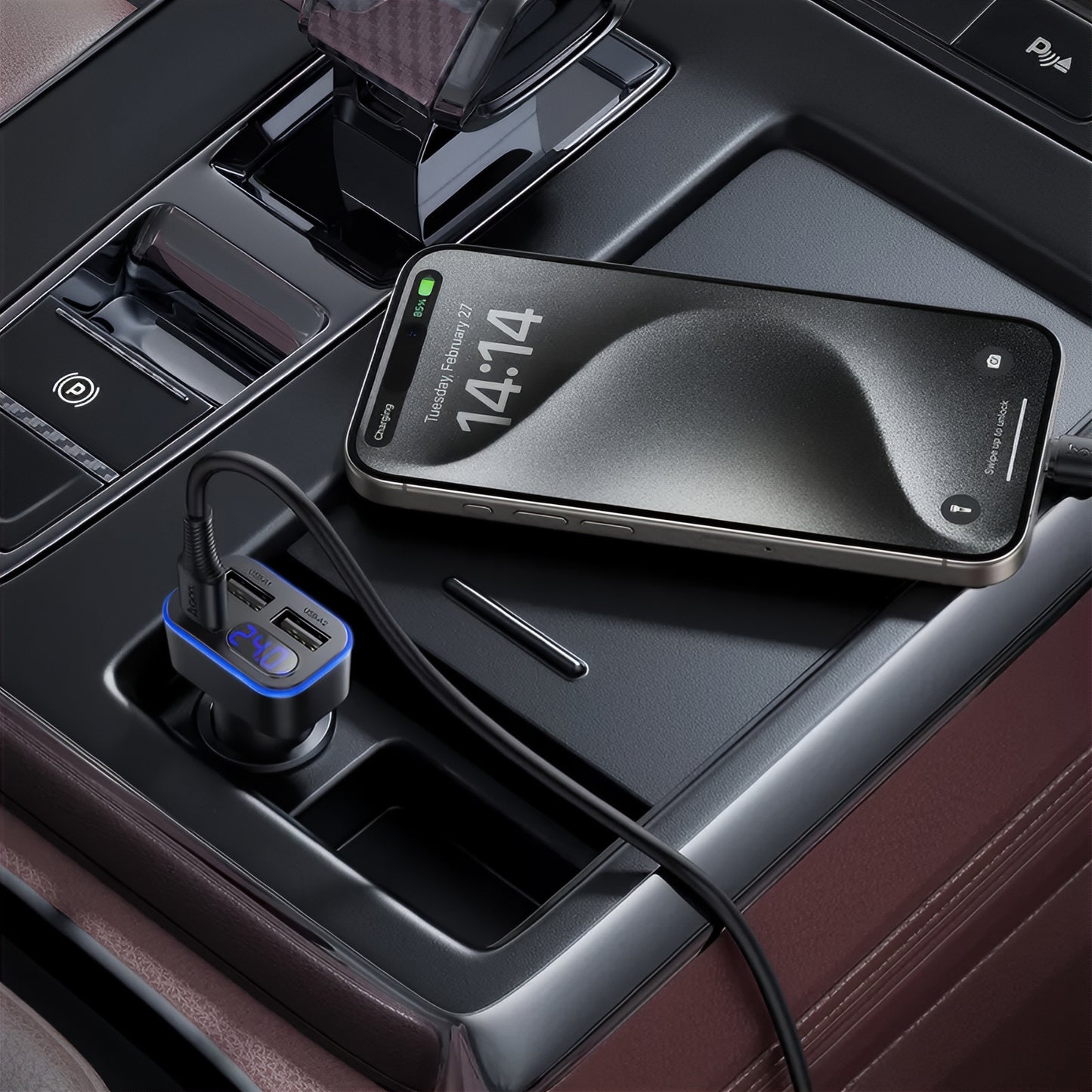 Auto-Ladegerät HOCO Z63A Display, 42W, 3A, 1 x USB-C - 2 x USB-A, Schwarz