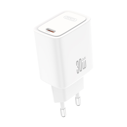 XO Design CE53 Netzladegerät mit USB-C-Kabel, 30 W, 3 A, 1 x USB-C, Weiß