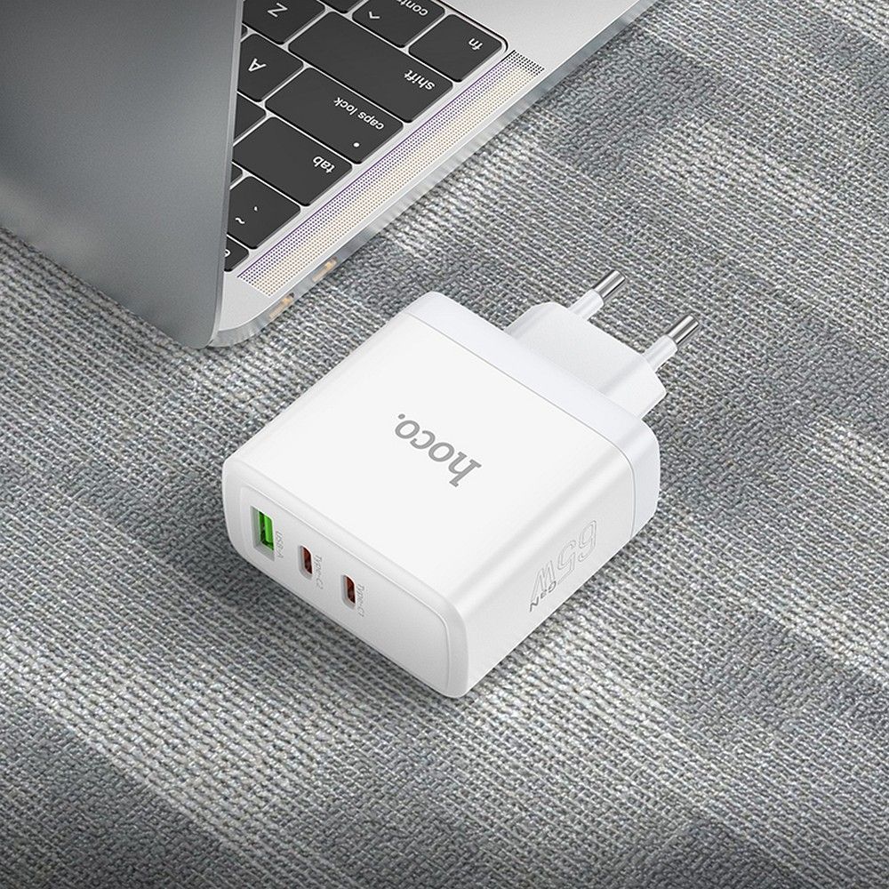 Netzladegerät HOCO N30, 65W, 3.25A, 1 x USB-A - 2 x USB-C, Weiß